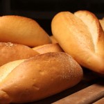 Yeşilyurt’ta İhtiyaç Sahibi Ekmeğini Fırından Ücretsiz Alacak