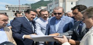 Bakan Tüfenkci, Cumhurbaşkanı’a Sarp Gümrük Kapısı’ndaki Çalışmalarını Anlattı