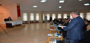 Vali Kaban, Akçadağ’da Muhtarlarla, Kurum Yetkililerini Bir Araya Getirdi