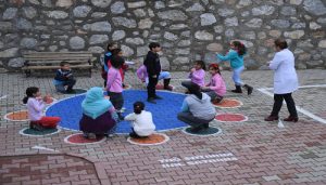 Yeşilyurt Belediyesi, Geleneksel Oyunları Okul Bahçelerine Taşıyor