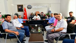 Başkan Çınar, Akçadağ Dayanışma Derneği Yönetimiyle Bir Araya Geldi