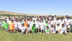 Başkan Çınar, 2.Yaz Spor Okullarını Ziyaret Ederek Sporcularla Bir Araya Geldi