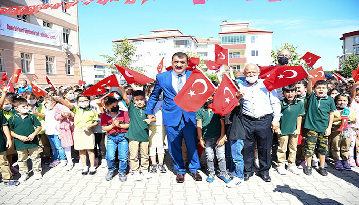 Başkan Gürkan,İlköğretim Haftası nedeniyle bir mesaj yayımladı