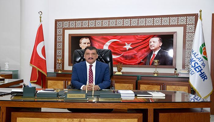 Başkan Gürkan’dan 24 Kasım Öğretmenler Günü Mesajı