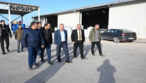 Başkan Çınar, Ambalaj Atığı Toplama Ayırma Tesisindeki Hizmetleri İnceledi