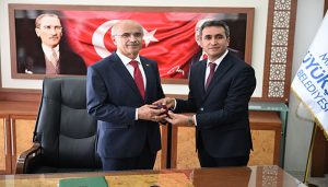 Malatya Büyükşehir Belediyesi’nde Sami Er, görevi devraldı