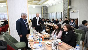 Yeşilyurt Belediyesi, ‘Uluslararası Öğrenciler’ İftar Yemeğine Ev Sahipliği Yaptı