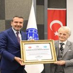 Başkan Şerifoğulları, Kırımoğlu’na “Fahri Hemşehrilik Beratı” Takdim Etti