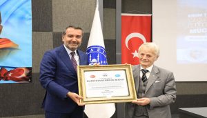 Başkan Şerifoğulları, Kırımoğlu’na “Fahri Hemşehrilik Beratı” Takdim Etti