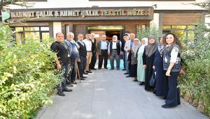 Yeşilyurt Belediyesi, Yaşlılar Gününde Büyüklerini Unutmadı!