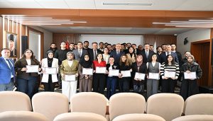 Vali Yavuz, “Türkiye Siber Vatan Programı” Kapsamında Eğitim Alan Öğrencilere Sertifika Verdi