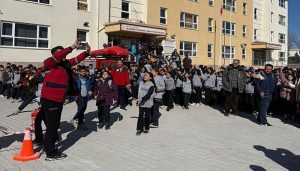 Malatya Büyükşehir Belediyesi’nden Öğrencilere Deprem Ve Yangın Bilinci Eğitimi