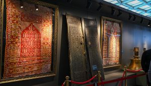 Kutsal Emanetler ve Vakıf Eserleri Sergisi’ne Yoğun İlgi