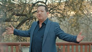 Ali Çelik Gurbet Yıllarını Şarkısıyla Dile Getirdi